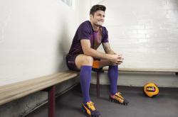 开云体育官方网站-定海神针与风暴之眼—范戴克如何主宰西甲国家德比