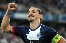 开云体育官网-西亚卡姆化身关键时刻审判者，一攻一防掐灭深圳队翻盘曙光