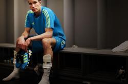 开云体育下载-羽球铁骑，当德国战车撞碎长城，辛杜的阴影笼罩全场