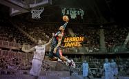 开云APP-绝杀之夜，双星闪耀，当骑士的剑刃划过深圳，字母哥的怒吼撕裂苍穹