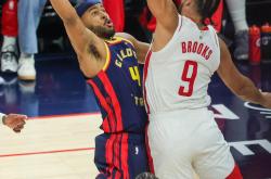 开云体育官网-火箭队成功逆转，挺进季后赛