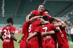 开云体育APP下载-上海队取得胜利，继续保持领先地位