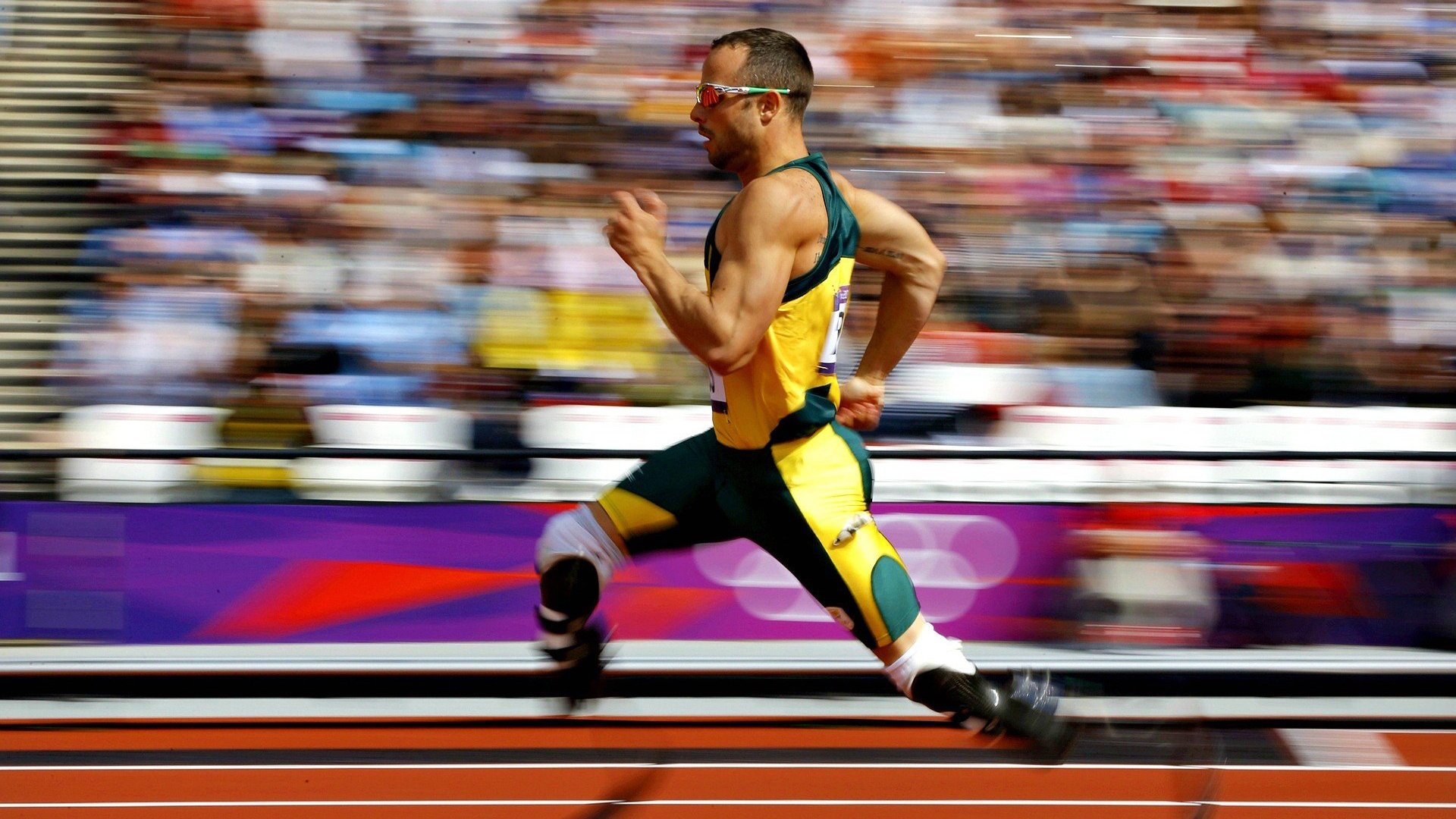 威廉姆斯惊艳横扫红牛二队,周冠宇高光时刻闪耀赛道